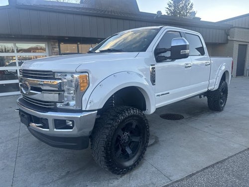 2017 Ford Super Duty F-350 SRW Lariat