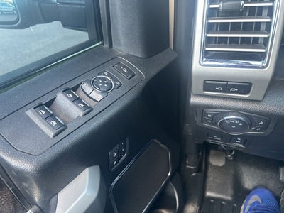 2017 Ford Super Duty F-350 SRW Lariat