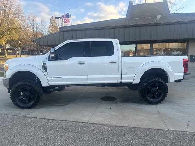 2017 Ford Super Duty F-350 SRW Lariat