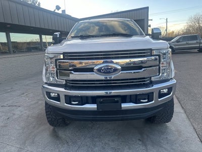 2017 Ford Super Duty F-350 SRW Lariat