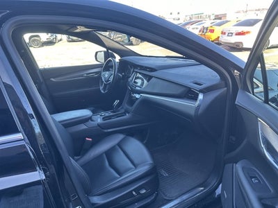 2022 Cadillac XT5 AWD Luxury