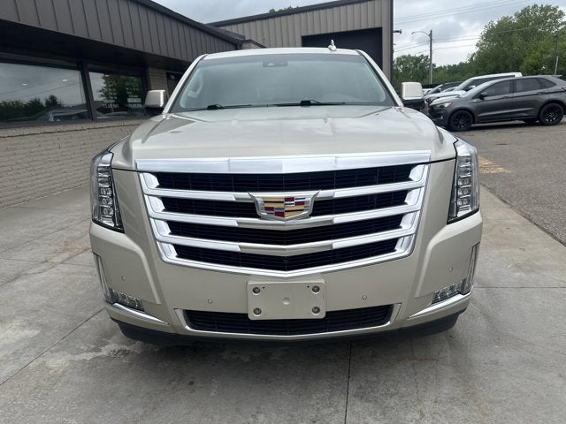 2017 Cadillac Escalade Luxury
