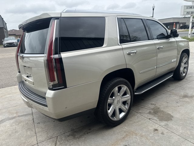 2017 Cadillac Escalade Luxury