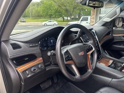 2017 Cadillac Escalade Luxury