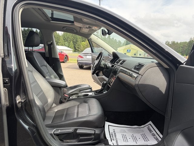 2017 Volkswagen Passat 1.8T SE w/Technology