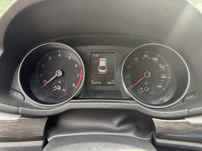 2017 Volkswagen Passat 1.8T SE w/Technology