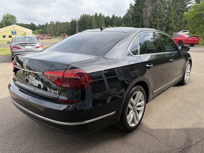 2017 Volkswagen Passat 1.8T SE w/Technology