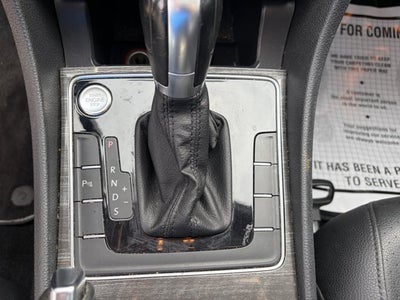 2017 Volkswagen Passat 1.8T SE w/Technology