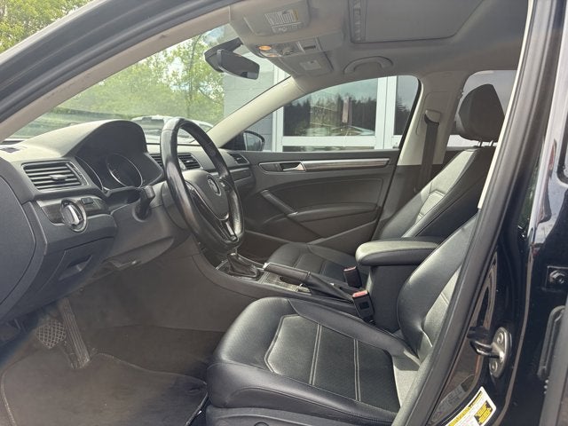 2017 Volkswagen Passat 1.8T SE w/Technology