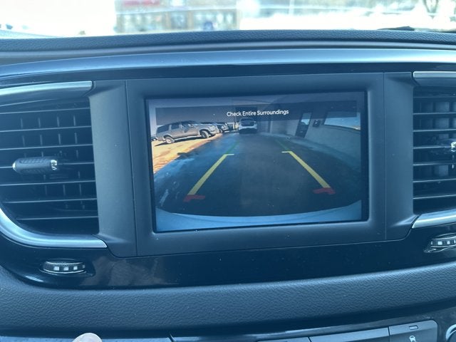 2022 Chrysler Voyager LX