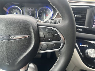 2024 Chrysler Voyager LX