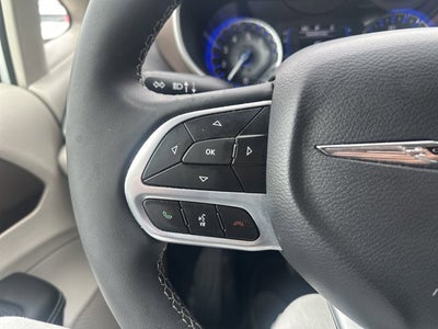 2024 Chrysler Voyager LX