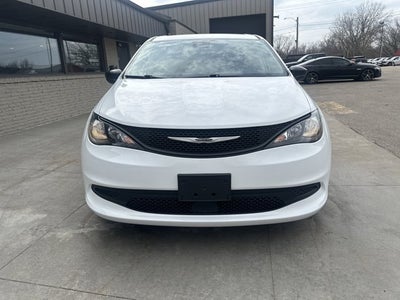 2024 Chrysler Voyager LX