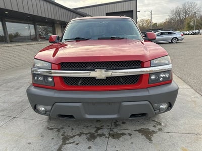 2002 Chevrolet Avalanche Base