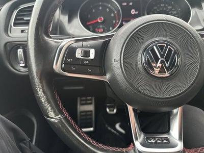 2017 Volkswagen Golf GTI Sport