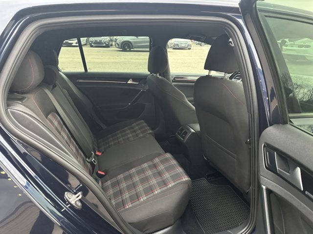 2017 Volkswagen Golf GTI Sport