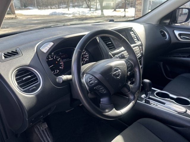 2019 Nissan Pathfinder SV