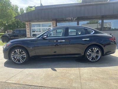 2019 INFINITI Q70 3.7 LUXE