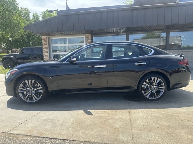 2019 INFINITI Q70 3.7 LUXE