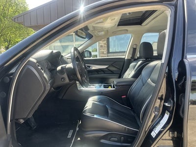 2019 INFINITI Q70 3.7 LUXE