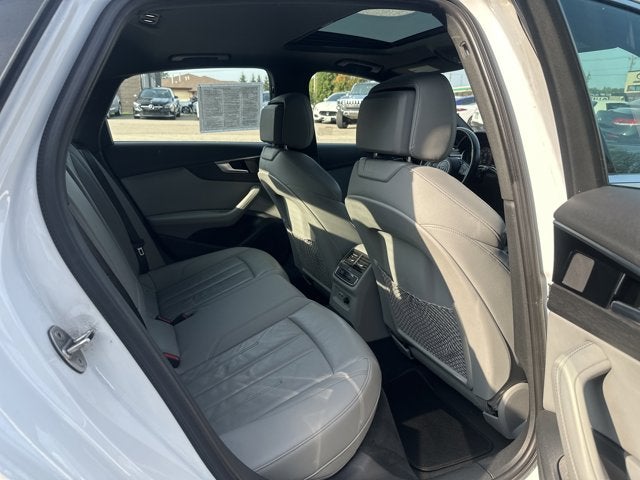 2022 Audi A4 Sedan S line Premium Plus
