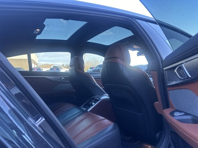 2022 BMW 8 Series 840i