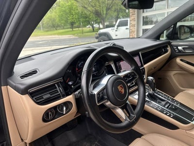 2019 Porsche Macan Base