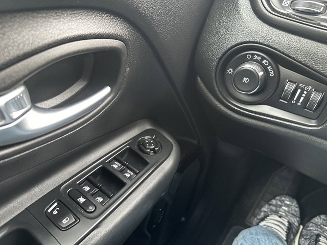 2016 Jeep Renegade Justice